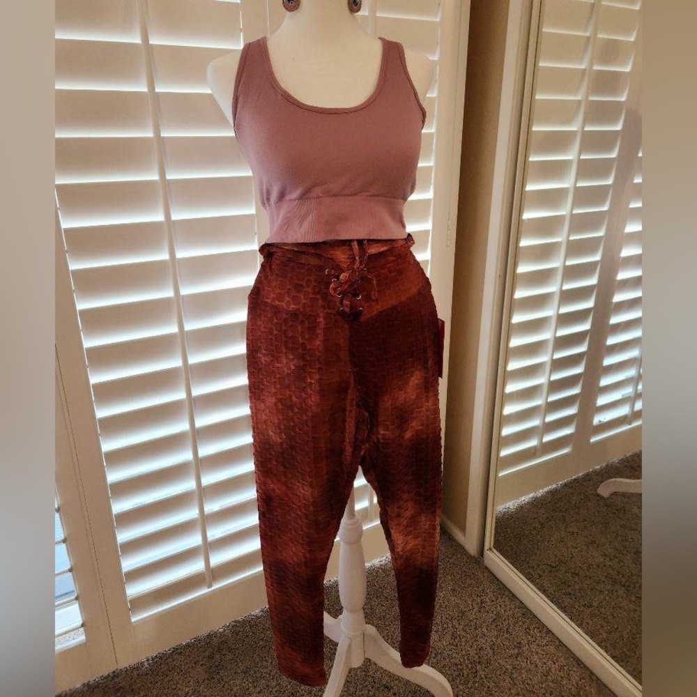 Hot Kiss Leggings